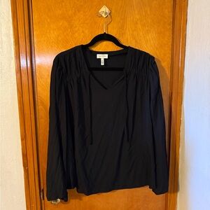Jessica Simpson Black Long-Sleeve V-Neck Blouse